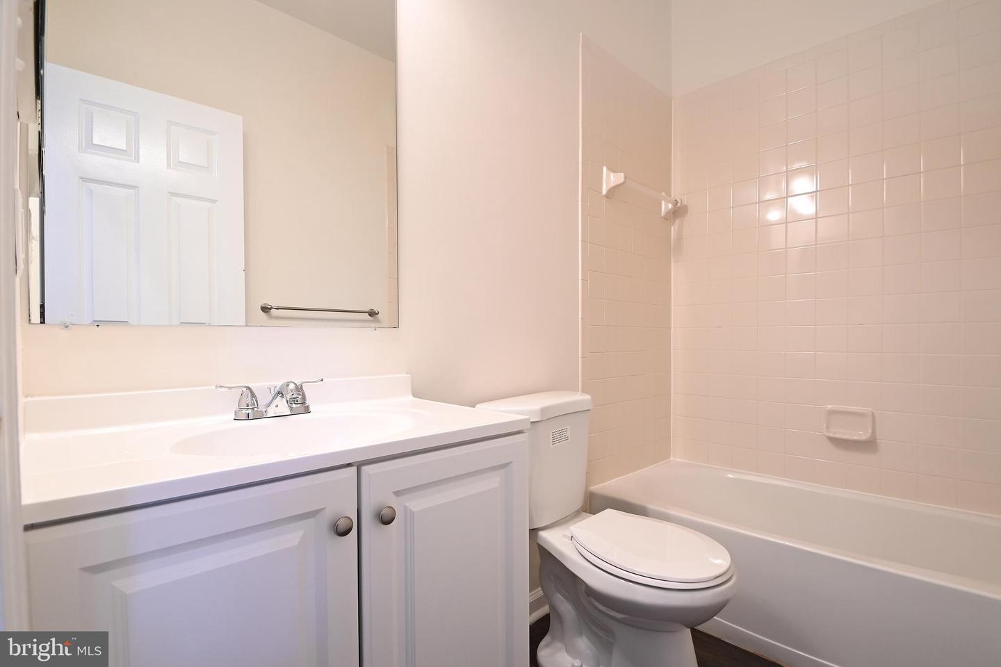 4289 S CAPITOL ST SW, WASHINGTON, District Of Columbia 20032, 3 Bedrooms Bedrooms, 5 Rooms Rooms,3 BathroomsBathrooms,Residential,For sale,4289 S CAPITOL ST SW,DCDC2216840 MLS # DCDC2216840