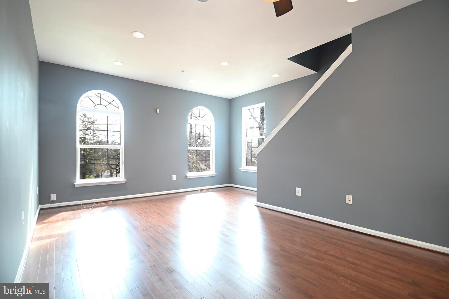 4289 S CAPITOL ST SW, WASHINGTON, District Of Columbia 20032, 3 Bedrooms Bedrooms, 5 Rooms Rooms,3 BathroomsBathrooms,Residential,For sale,4289 S CAPITOL ST SW,DCDC2216840 MLS # DCDC2216840