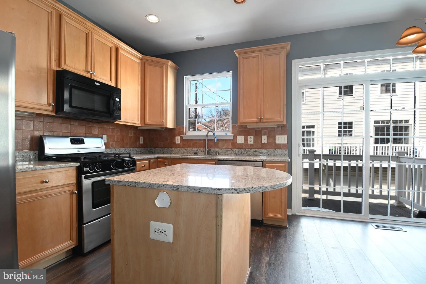 4289 S CAPITOL ST SW, WASHINGTON, District Of Columbia 20032, 3 Bedrooms Bedrooms, 5 Rooms Rooms,3 BathroomsBathrooms,Residential,For sale,4289 S CAPITOL ST SW,DCDC2216840 MLS # DCDC2216840