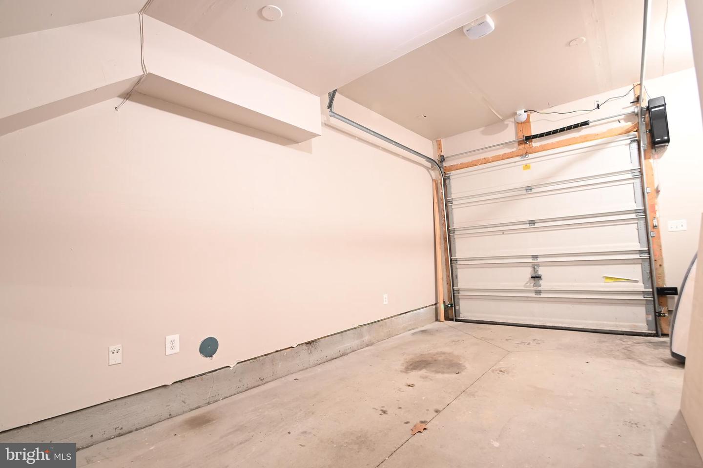 4289 S CAPITOL ST SW, WASHINGTON, District Of Columbia 20032, 3 Bedrooms Bedrooms, 5 Rooms Rooms,3 BathroomsBathrooms,Residential,For sale,4289 S CAPITOL ST SW,DCDC2216840 MLS # DCDC2216840