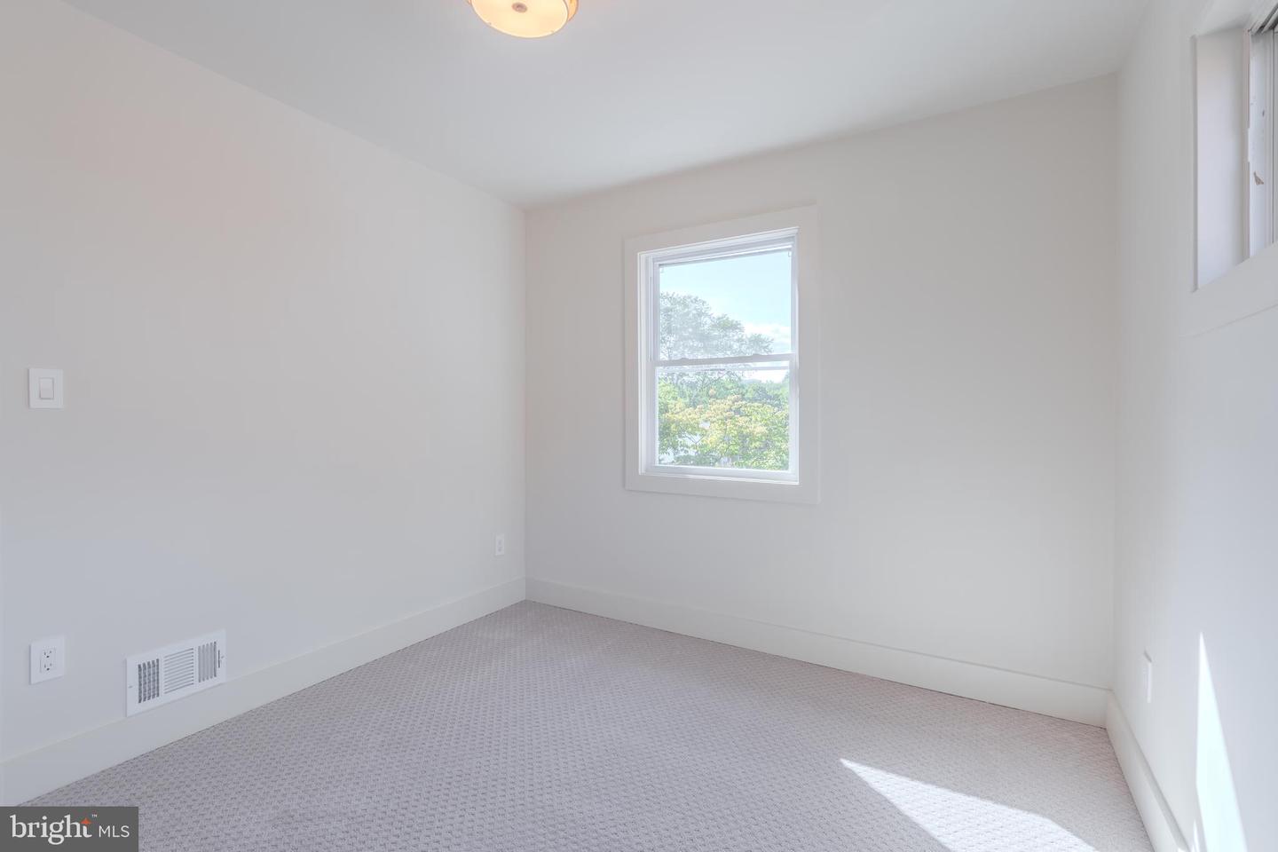 57 GARDEN DR, ALEXANDRIA, Virginia 22304, 3 Bedrooms Bedrooms, ,2 BathroomsBathrooms,Residential,For sale,57 GARDEN DR,VAAX2048960 MLS # VAAX2048960