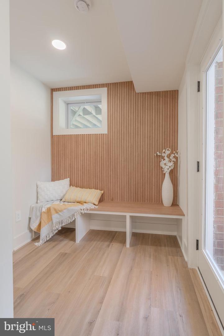 57 GARDEN DR, ALEXANDRIA, Virginia 22304, 3 Bedrooms Bedrooms, ,2 BathroomsBathrooms,Residential,For sale,57 GARDEN DR,VAAX2048960 MLS # VAAX2048960