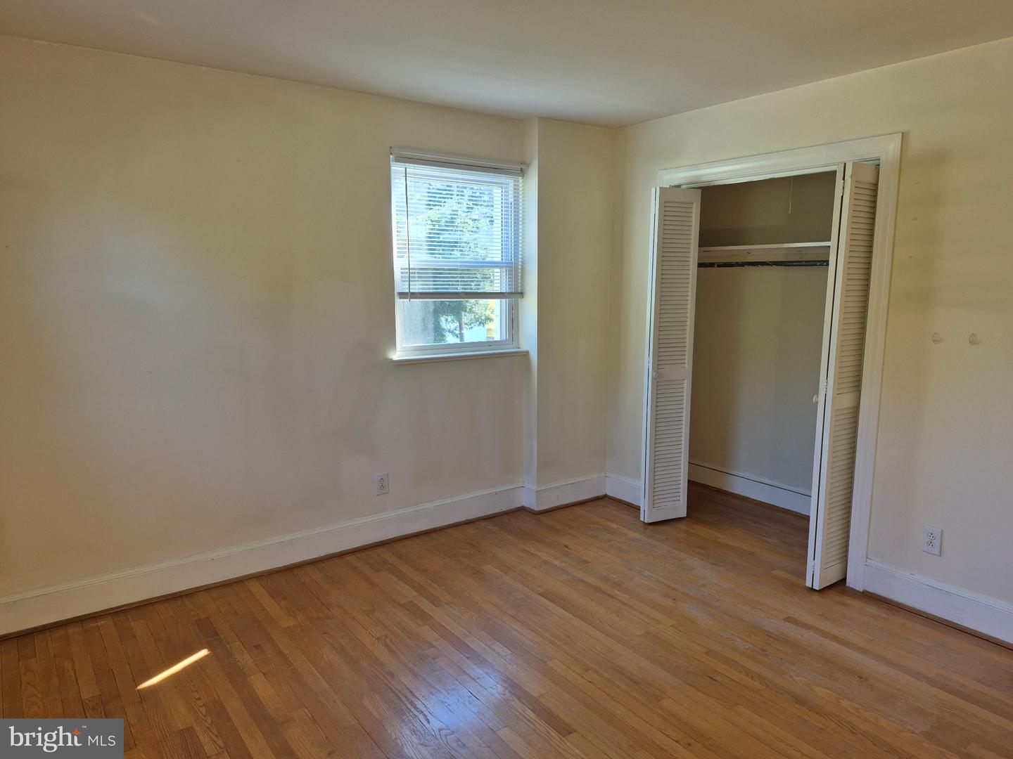 7 NORWOOD ST, KILMARNOCK, Virginia 22482, ,Residential,For sale,7 NORWOOD ST,VALV2000868 MLS # VALV2000868