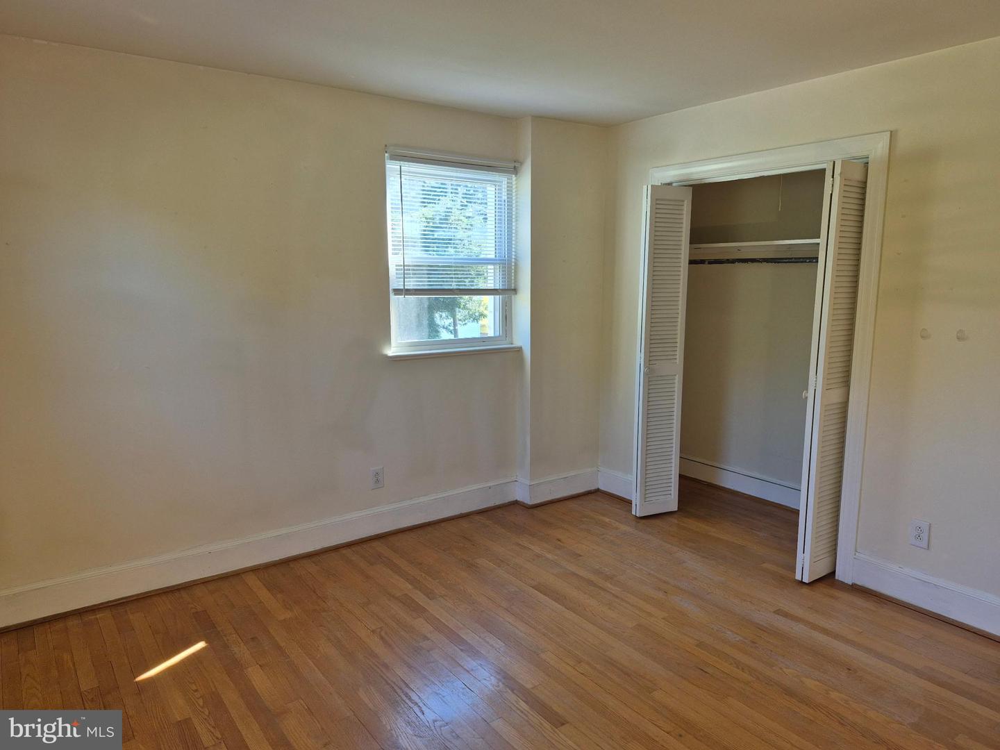 7 NORWOOD ST, KILMARNOCK, Virginia 22482, ,Residential,For sale,7 NORWOOD ST,VALV2000868 MLS # VALV2000868