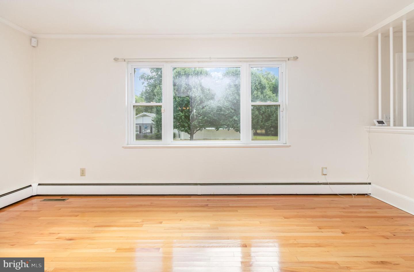 7 NORWOOD ST, KILMARNOCK, Virginia 22482, 5 Bedrooms Bedrooms, 16 Rooms Rooms,4 BathroomsBathrooms,Residential,For sale,7 NORWOOD ST,VALV2000868 MLS # VALV2000868