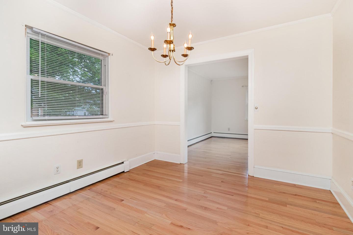 7 NORWOOD ST, KILMARNOCK, Virginia 22482, 5 Bedrooms Bedrooms, 16 Rooms Rooms,4 BathroomsBathrooms,Residential,For sale,7 NORWOOD ST,VALV2000868 MLS # VALV2000868