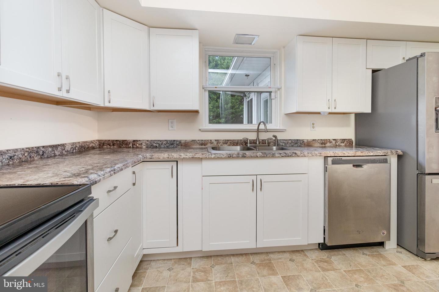 7 NORWOOD ST, KILMARNOCK, Virginia 22482, 5 Bedrooms Bedrooms, 16 Rooms Rooms,4 BathroomsBathrooms,Residential,For sale,7 NORWOOD ST,VALV2000868 MLS # VALV2000868