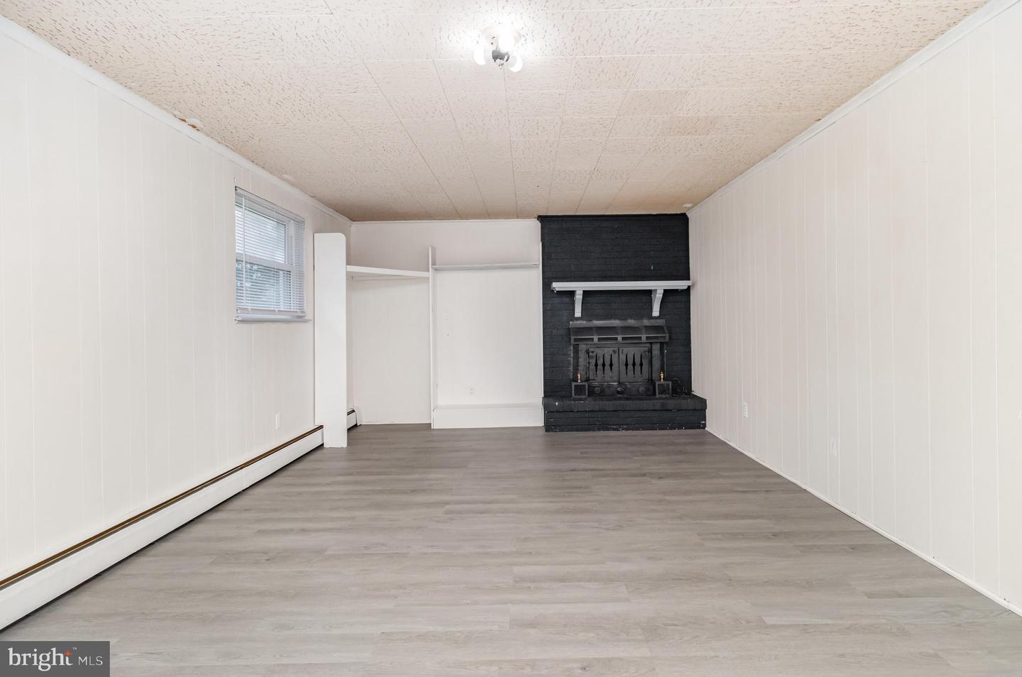 7 NORWOOD ST, KILMARNOCK, Virginia 22482, 5 Bedrooms Bedrooms, 16 Rooms Rooms,4 BathroomsBathrooms,Residential,For sale,7 NORWOOD ST,VALV2000868 MLS # VALV2000868
