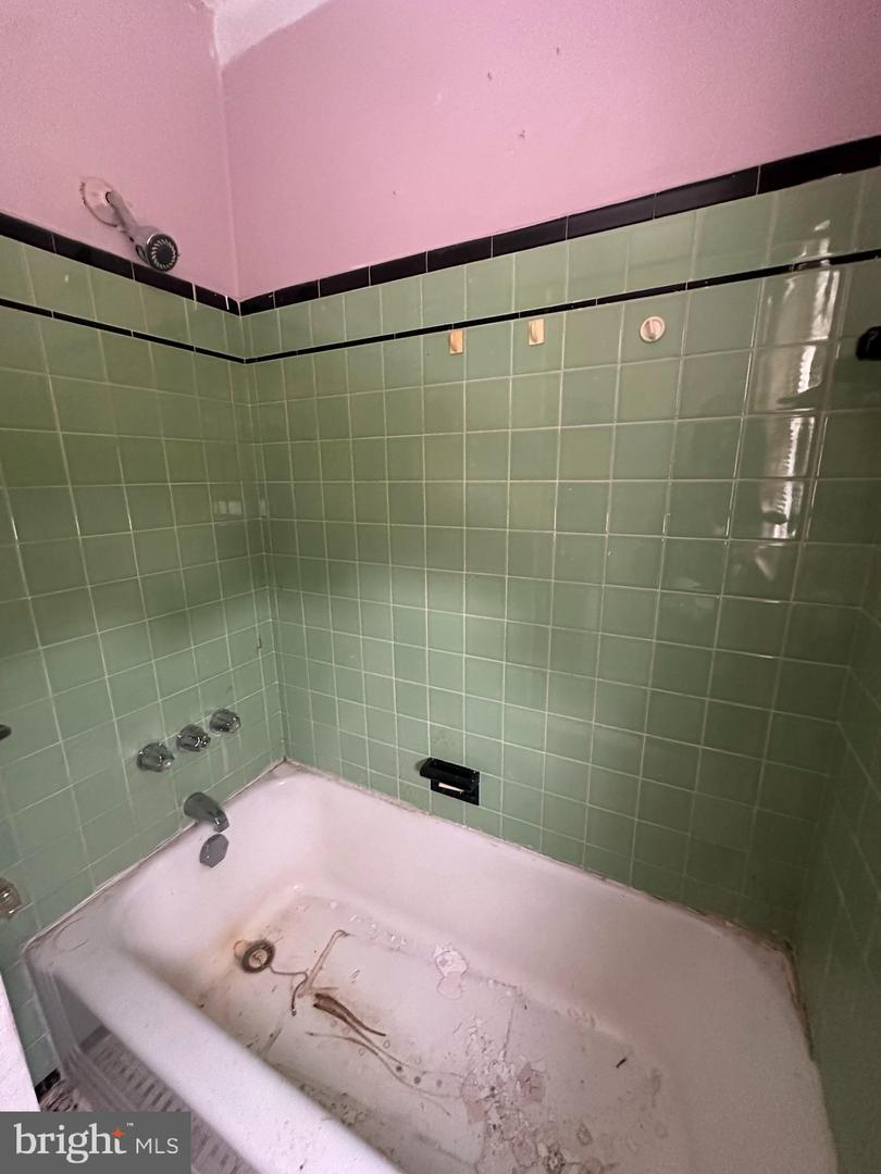 3310 12TH ST SE, WASHINGTON, District Of Columbia 20032, 3 Bedrooms Bedrooms, ,1 BathroomBathrooms,Residential,For sale,3310 12TH ST SE,DCDC2216698 MLS # DCDC2216698
