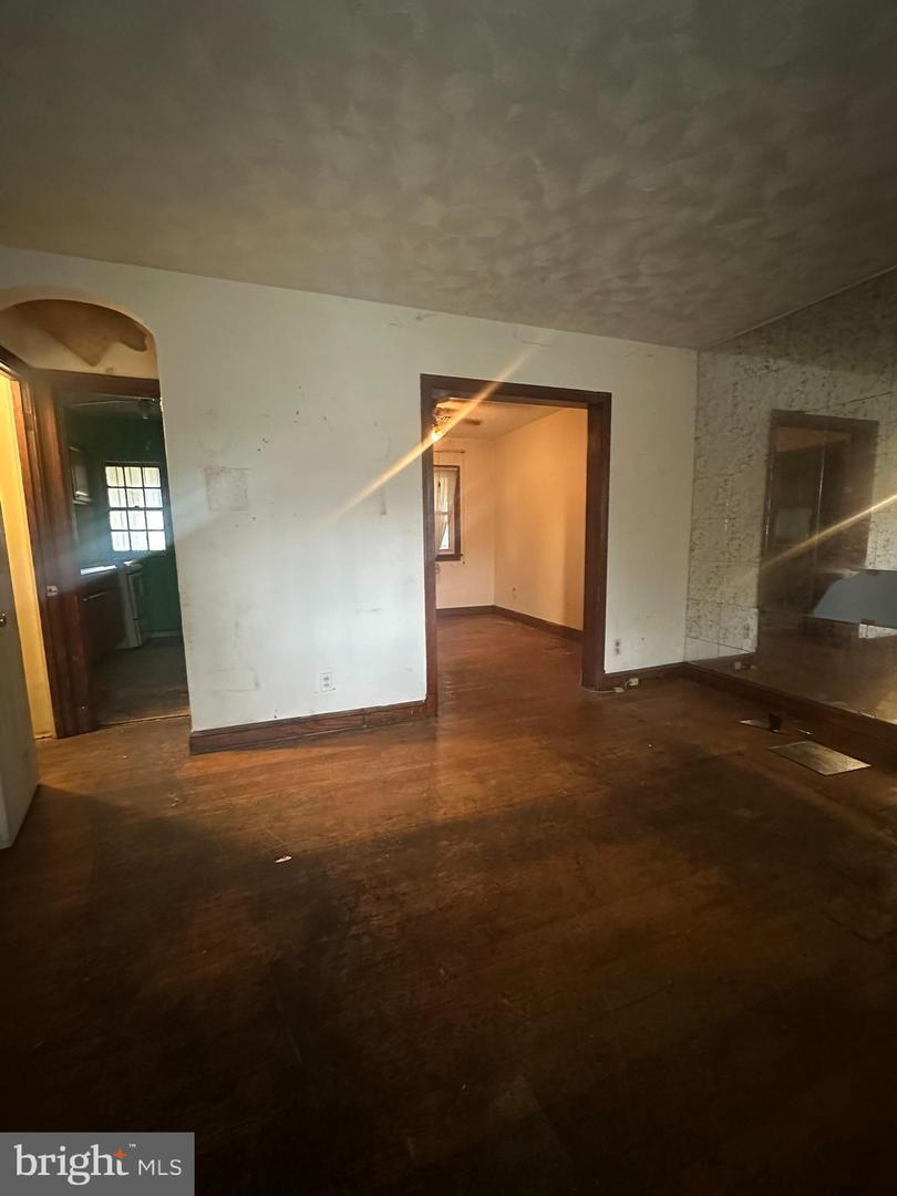3310 12TH ST SE, WASHINGTON, District Of Columbia 20032, 3 Bedrooms Bedrooms, ,1 BathroomBathrooms,Residential,For sale,3310 12TH ST SE,DCDC2216698 MLS # DCDC2216698