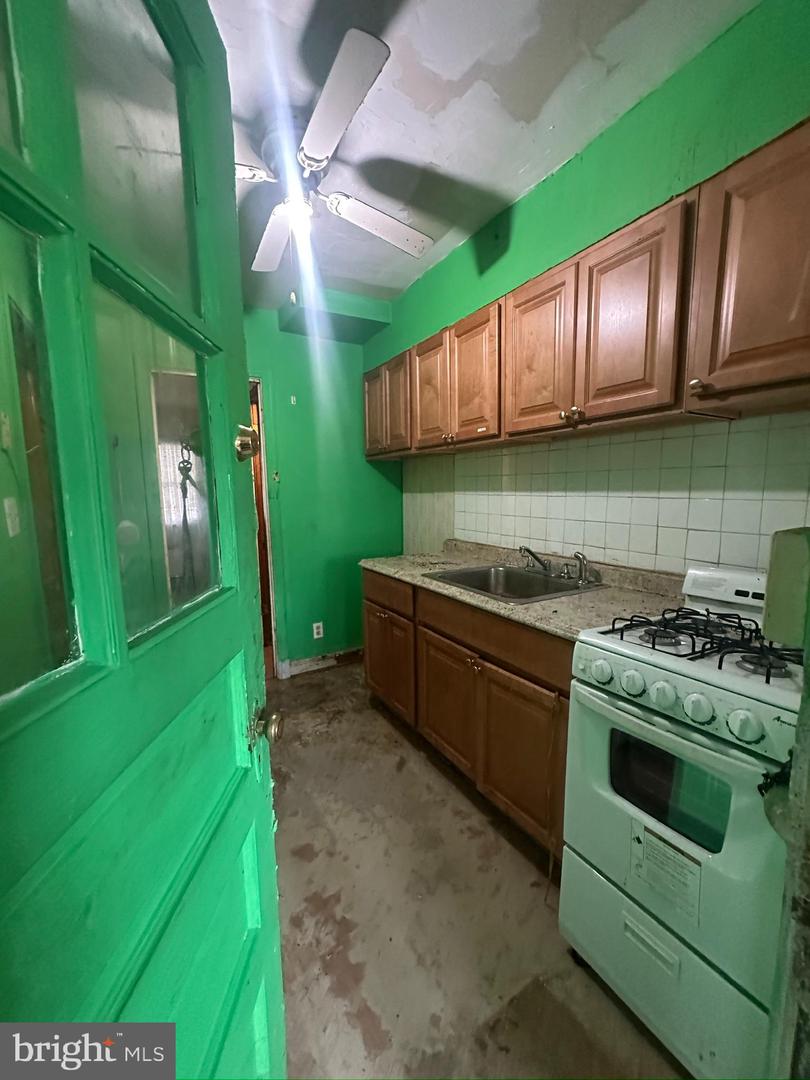 3310 12TH ST SE, WASHINGTON, District Of Columbia 20032, 3 Bedrooms Bedrooms, ,1 BathroomBathrooms,Residential,For sale,3310 12TH ST SE,DCDC2216698 MLS # DCDC2216698