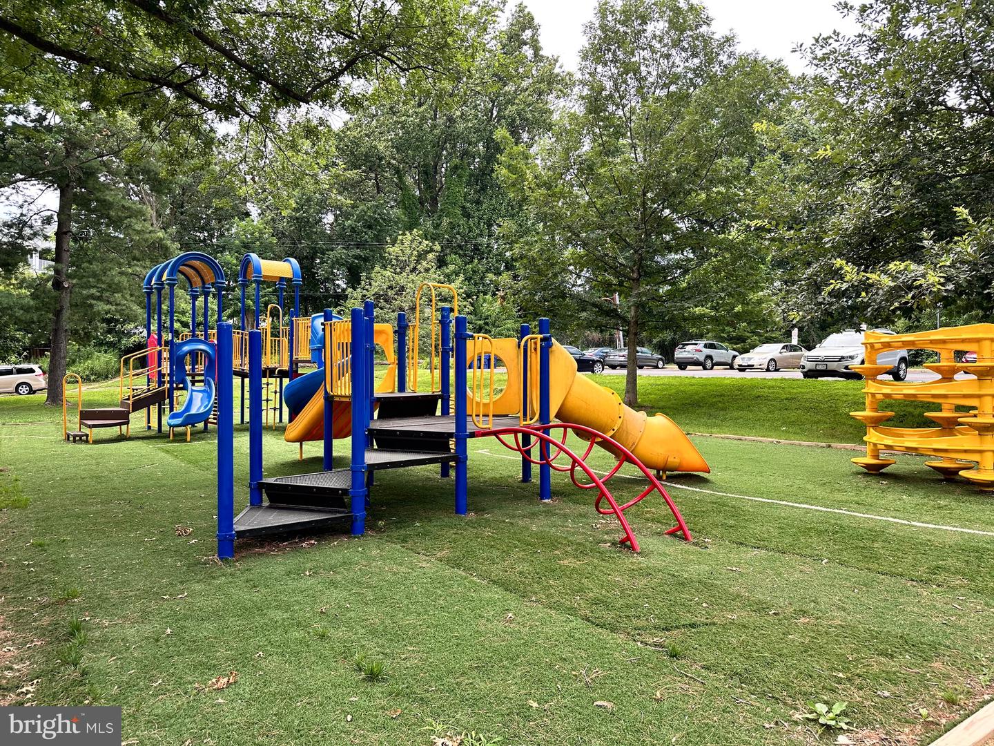 8002 CHANUTE PL #20/6, FALLS CHURCH, Virginia 22042, 2 Bedrooms Bedrooms, ,1 BathroomBathrooms,Residential,For sale,8002 CHANUTE PL #20/6,VAFX2263178 MLS # VAFX2263178