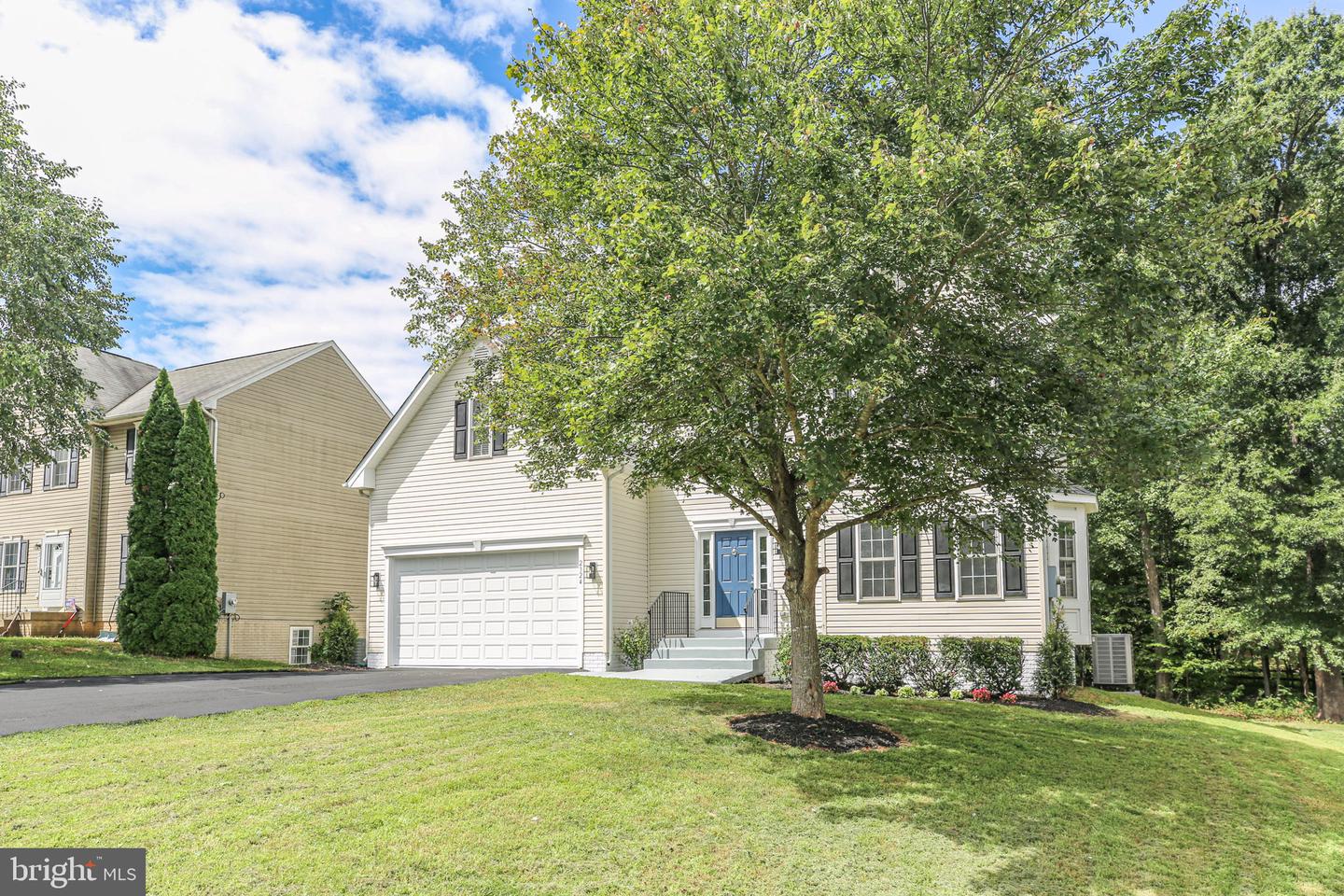 2324 WILDFLOWER WAY, LOCUST GROVE, Virginia 22508, 4 Bedrooms Bedrooms, ,2 BathroomsBathrooms,Residential,For sale,2324 WILDFLOWER WAY,VAOR2010586 MLS # VAOR2010586