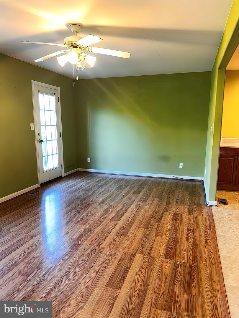 23055 SIR BARTON CT, RUTHER GLEN, Virginia 22546, 3 Bedrooms Bedrooms, ,2 BathroomsBathrooms,Residential,For sale,23055 SIR BARTON CT,VACV2008752 MLS # VACV2008752
