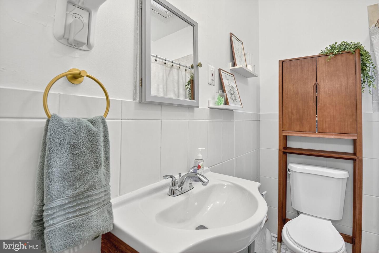 649 IRVING ST NW, WASHINGTON, District Of Columbia 20010, 4 Bedrooms Bedrooms, ,3 BathroomsBathrooms,Residential,For sale,649 IRVING ST NW,DCDC2216814 MLS # DCDC2216814