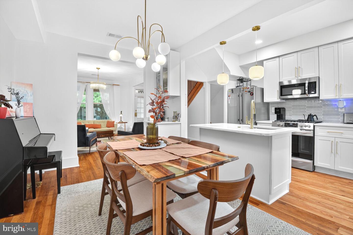 649 IRVING ST NW, WASHINGTON, District Of Columbia 20010, 4 Bedrooms Bedrooms, ,3 BathroomsBathrooms,Residential,For sale,649 IRVING ST NW,DCDC2216814 MLS # DCDC2216814