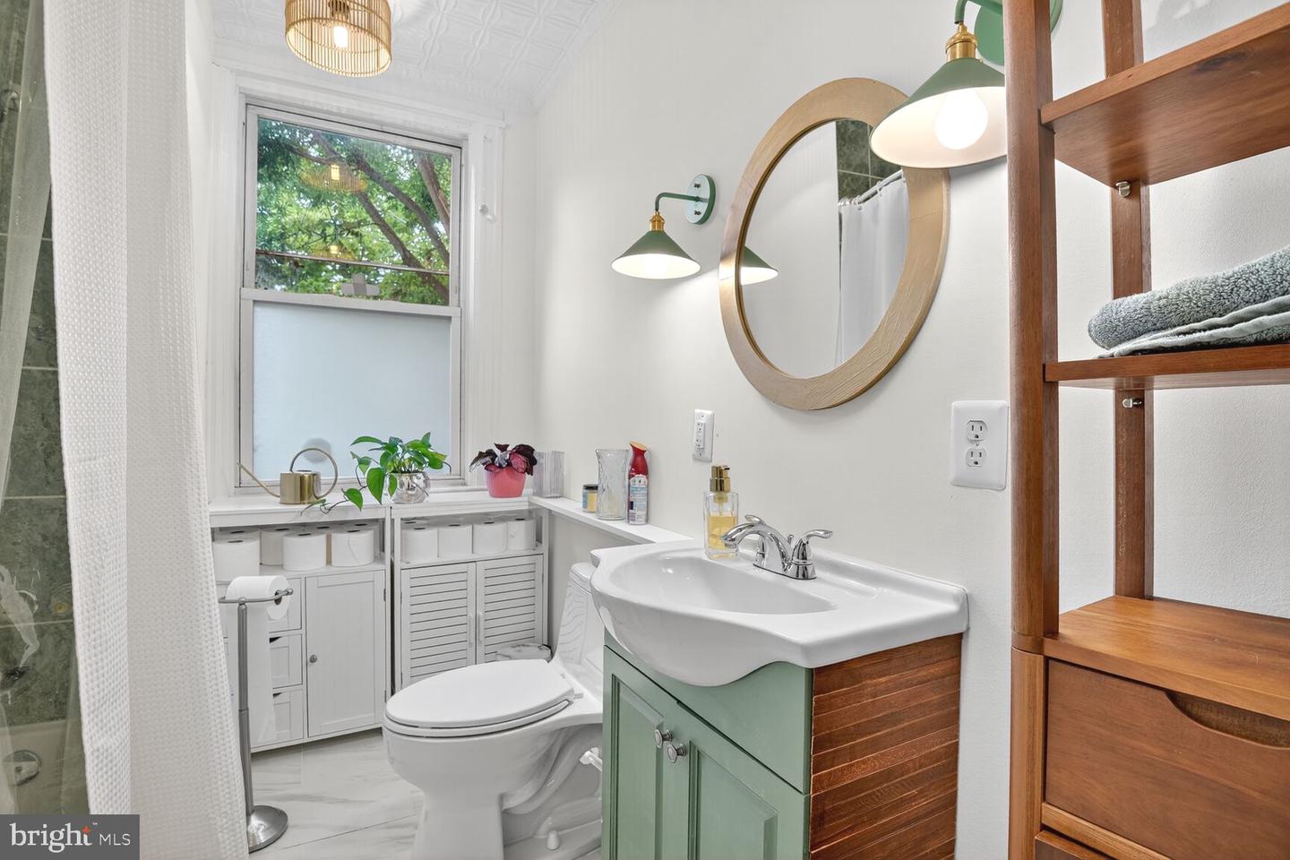 649 IRVING ST NW, WASHINGTON, District Of Columbia 20010, 4 Bedrooms Bedrooms, ,3 BathroomsBathrooms,Residential,For sale,649 IRVING ST NW,DCDC2216814 MLS # DCDC2216814