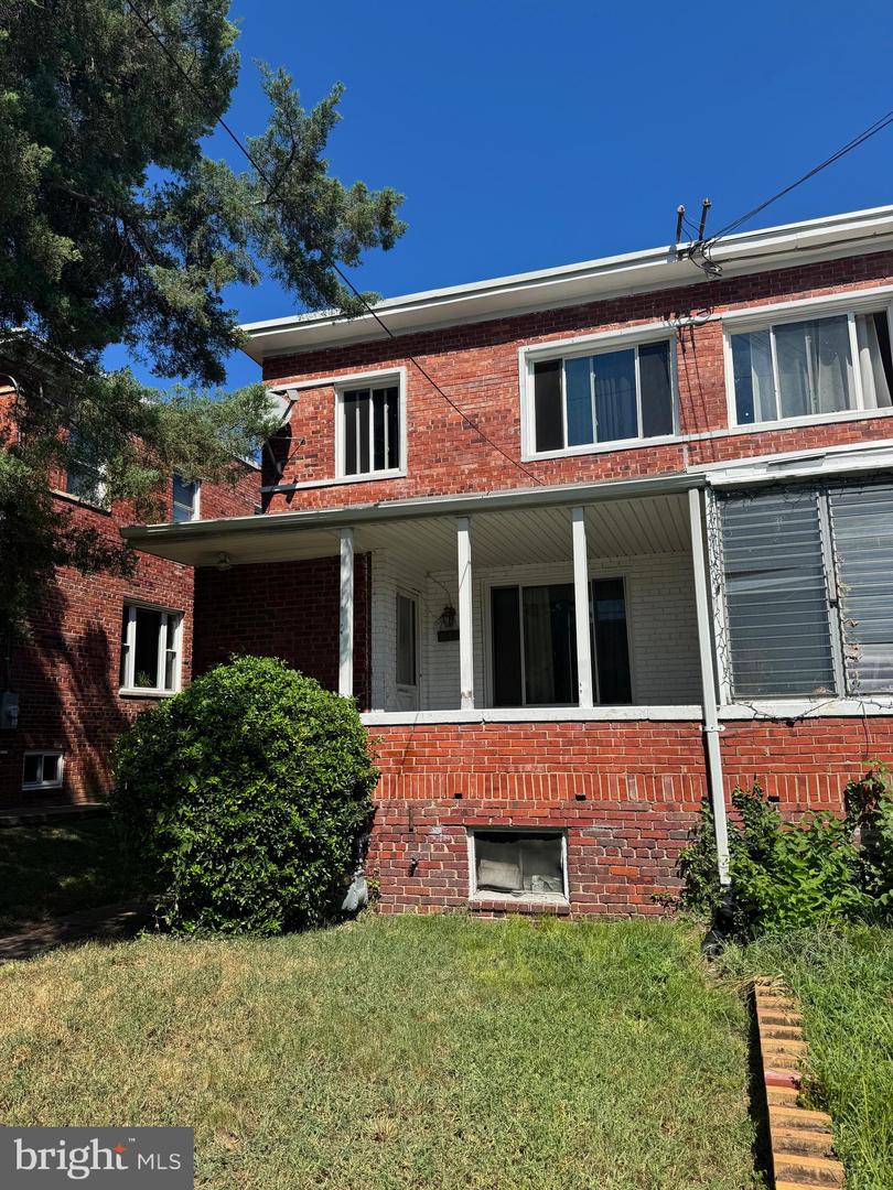 4809 8TH ST NE, WASHINGTON, District Of Columbia 20017, 3 Bedrooms Bedrooms, ,1 BathroomBathrooms,Residential,For sale,4809 8TH ST NE,DCDC2216816 MLS # DCDC2216816