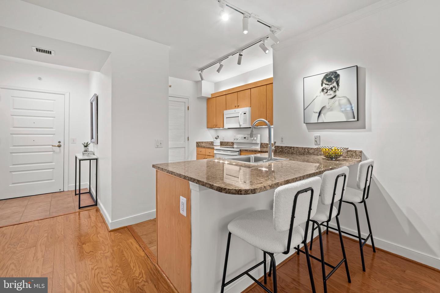 631 D ST NW #632, WASHINGTON, District Of Columbia 20004, 1 Bedroom Bedrooms, ,1 BathroomBathrooms,Residential,For sale,631 D ST NW #632,DCDC2216842 MLS # DCDC2216842