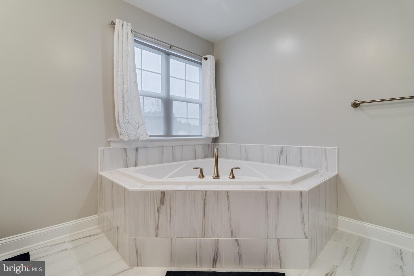 11010 WISTERIA LN, KING GEORGE, Virginia 22485, 4 Bedrooms Bedrooms, ,3 BathroomsBathrooms,Residential,For sale,11010 WISTERIA LN,VAKG2006934 MLS # VAKG2006934