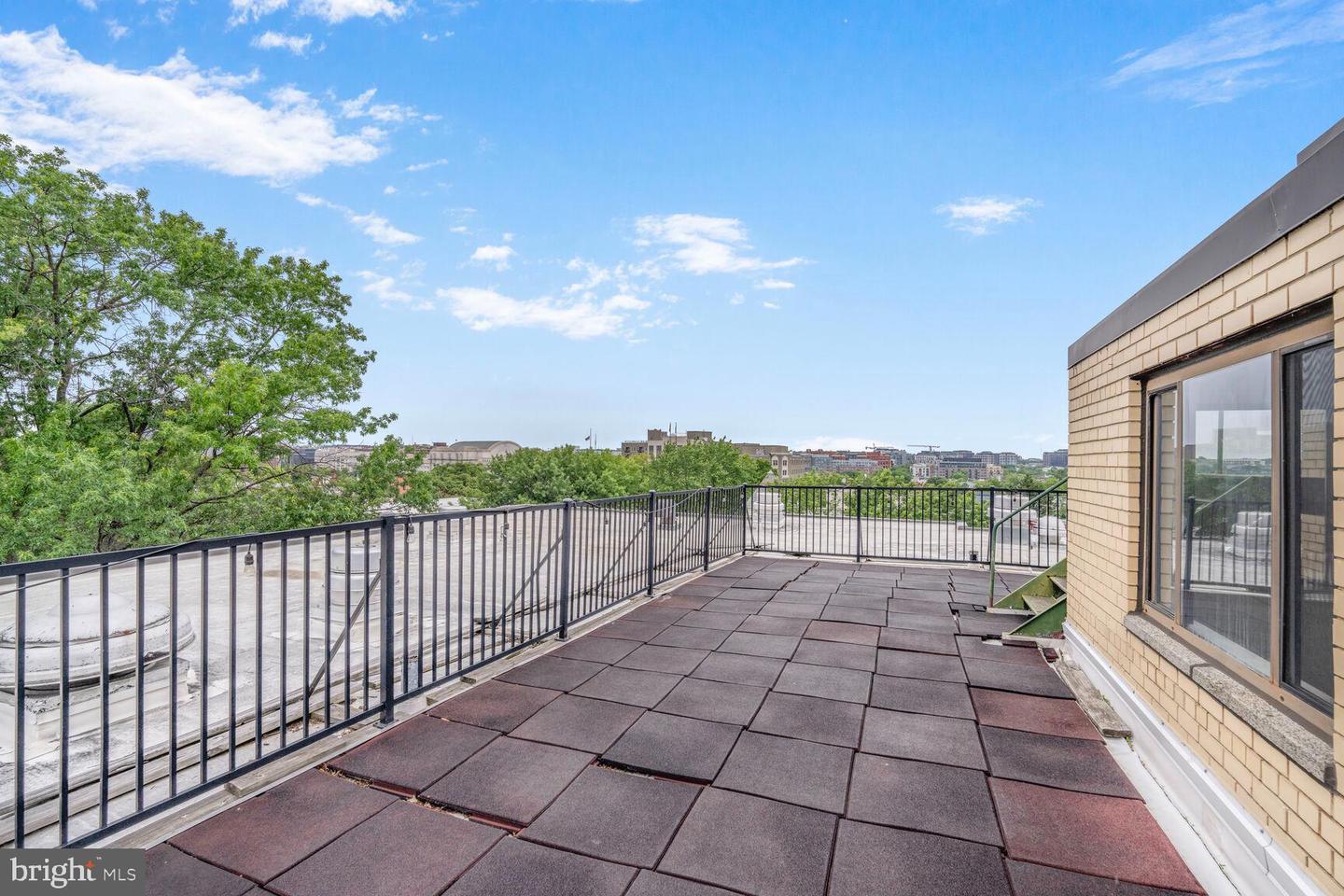305 C ST NE #210, WASHINGTON, District Of Columbia 20002, ,1 BathroomBathrooms,Residential,For sale,305 C ST NE #210,DCDC2216846 MLS # DCDC2216846