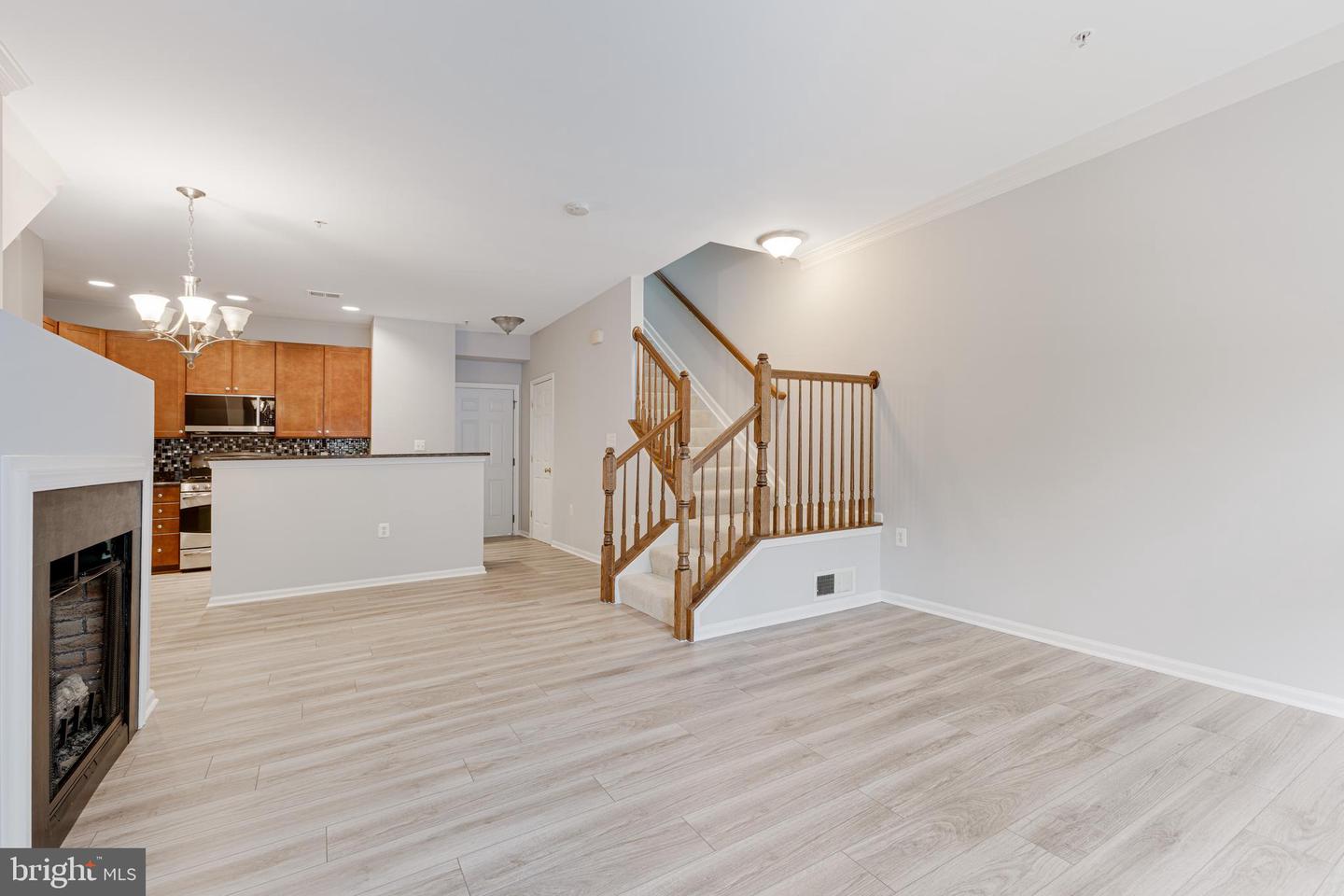 6066 ASTER HAVEN CIR, HAYMARKET, Virginia 20169, 3 Bedrooms Bedrooms, ,2 BathroomsBathrooms,Residential,For sale,6066 ASTER HAVEN CIR,VAPW2097840 MLS # VAPW2097840