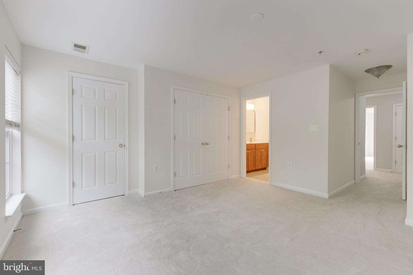 6066 ASTER HAVEN CIR, HAYMARKET, Virginia 20169, 3 Bedrooms Bedrooms, ,2 BathroomsBathrooms,Residential,For sale,6066 ASTER HAVEN CIR,VAPW2097840 MLS # VAPW2097840