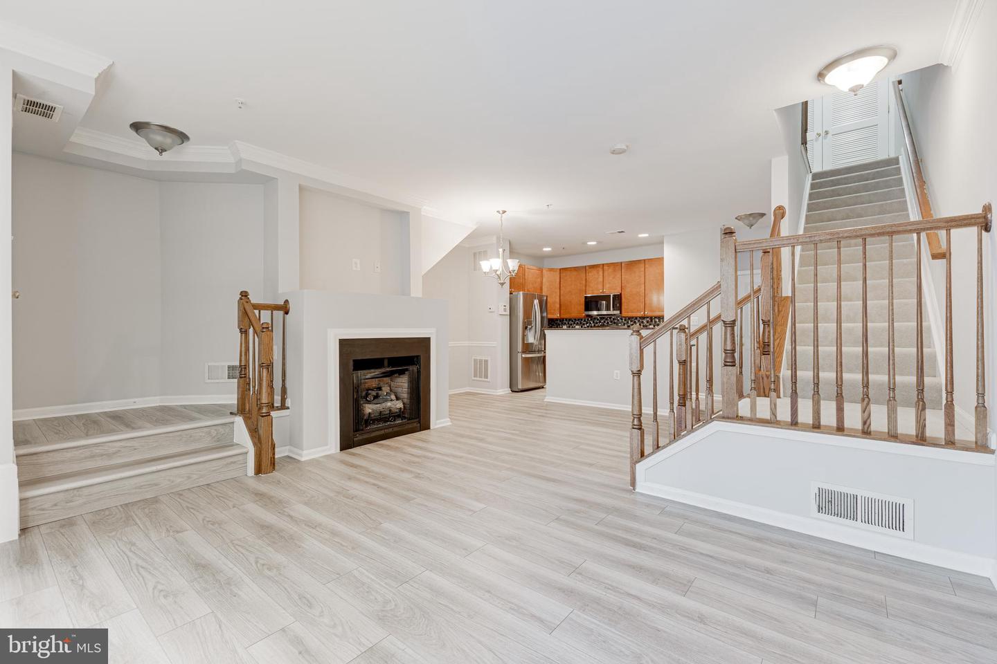 6066 ASTER HAVEN CIR, HAYMARKET, Virginia 20169, 3 Bedrooms Bedrooms, ,2 BathroomsBathrooms,Residential,For sale,6066 ASTER HAVEN CIR,VAPW2097840 MLS # VAPW2097840