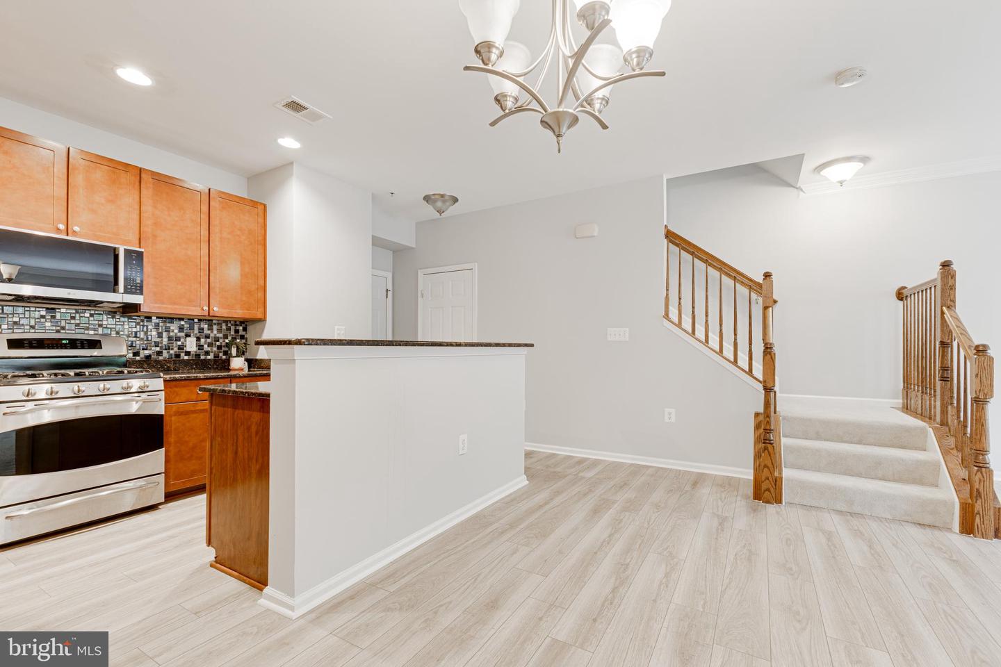 6066 ASTER HAVEN CIR, HAYMARKET, Virginia 20169, 3 Bedrooms Bedrooms, ,2 BathroomsBathrooms,Residential,For sale,6066 ASTER HAVEN CIR,VAPW2097840 MLS # VAPW2097840