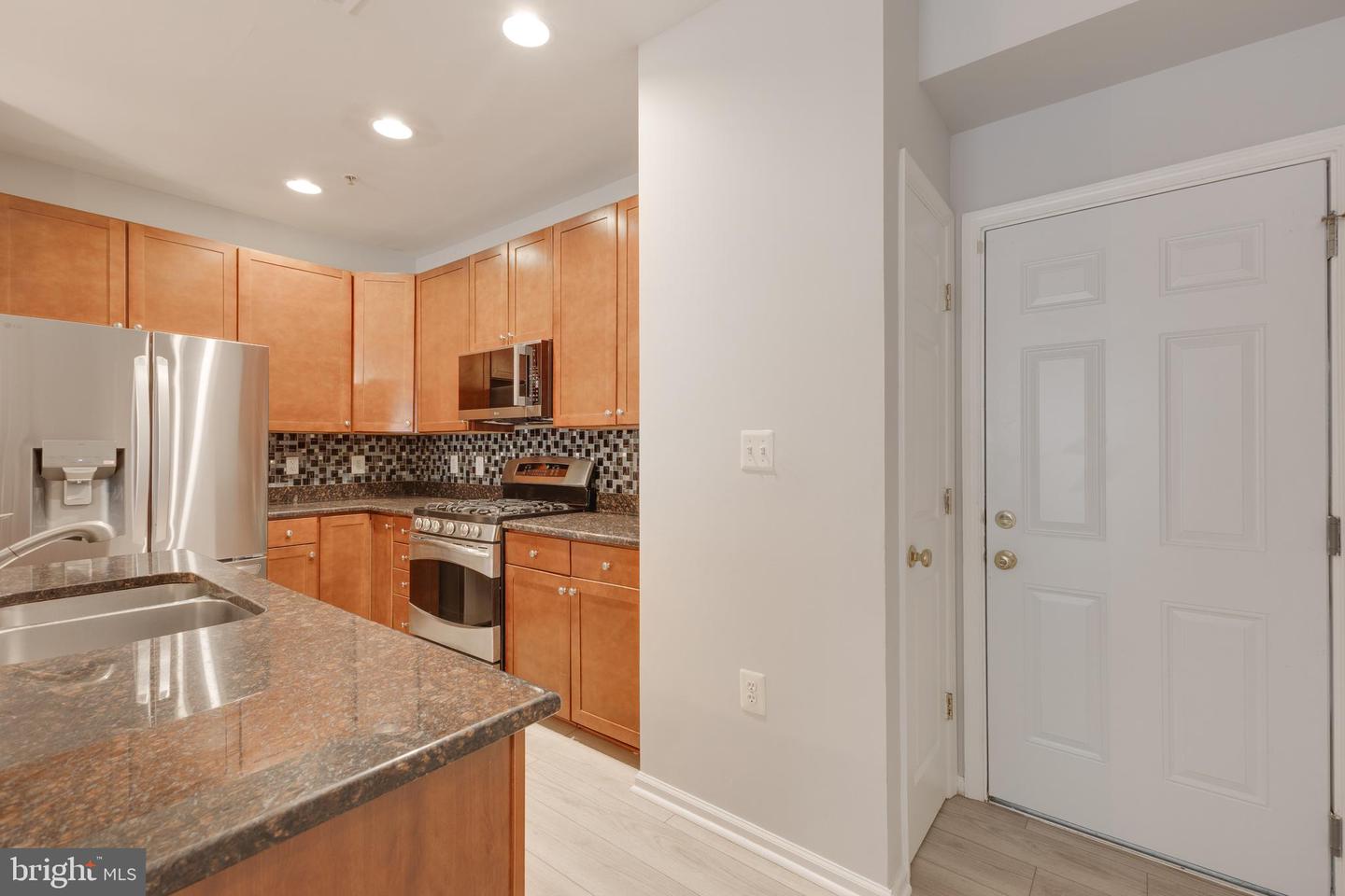 6066 ASTER HAVEN CIR, HAYMARKET, Virginia 20169, 3 Bedrooms Bedrooms, ,2 BathroomsBathrooms,Residential,For sale,6066 ASTER HAVEN CIR,VAPW2097840 MLS # VAPW2097840