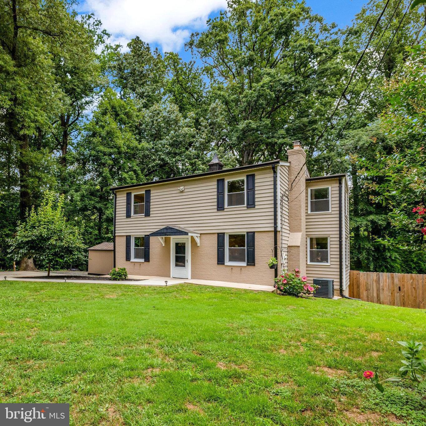 7004 CHESTNUT AVE, FALLS CHURCH, Virginia 22042, 5 Bedrooms Bedrooms, ,3 BathroomsBathrooms,Residential,For sale,7004 CHESTNUT AVE,VAFX2256492 MLS # VAFX2256492