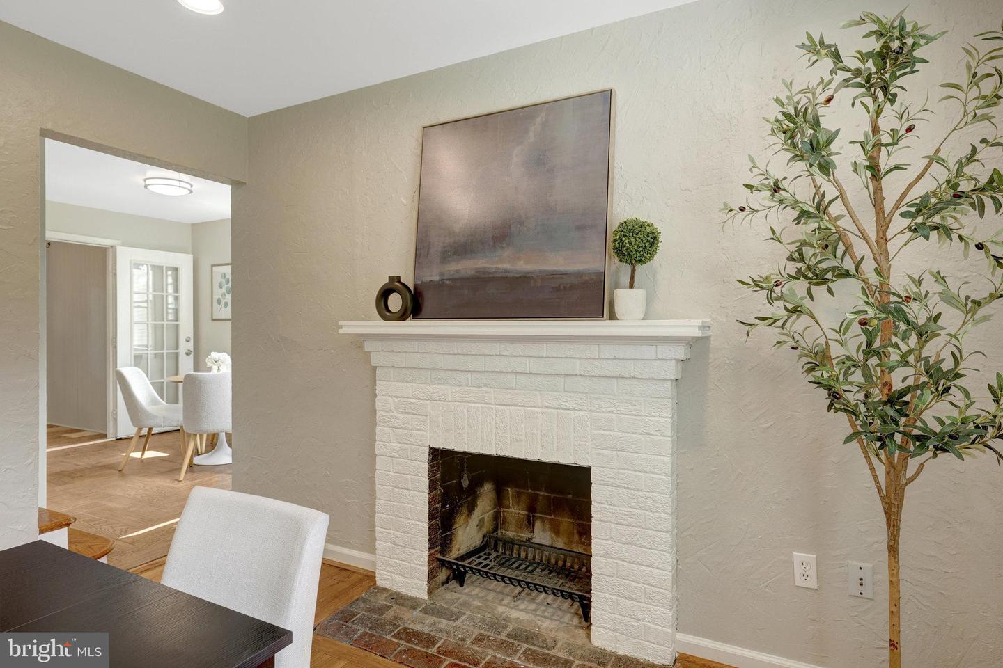 7004 CHESTNUT AVE, FALLS CHURCH, Virginia 22042, 5 Bedrooms Bedrooms, ,3 BathroomsBathrooms,Residential,For sale,7004 CHESTNUT AVE,VAFX2256492 MLS # VAFX2256492