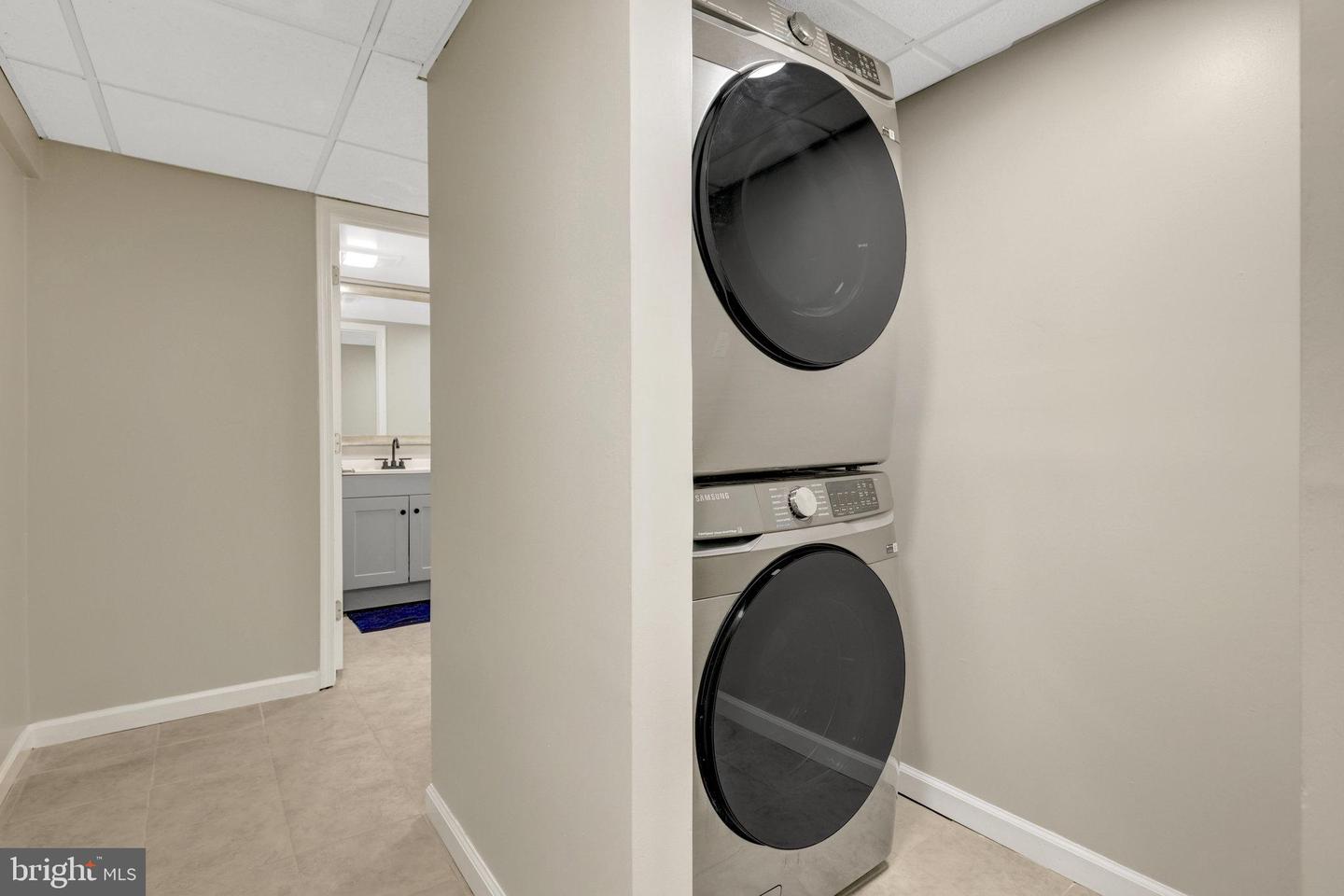 7004 CHESTNUT AVE, FALLS CHURCH, Virginia 22042, 5 Bedrooms Bedrooms, ,3 BathroomsBathrooms,Residential,For sale,7004 CHESTNUT AVE,VAFX2256492 MLS # VAFX2256492