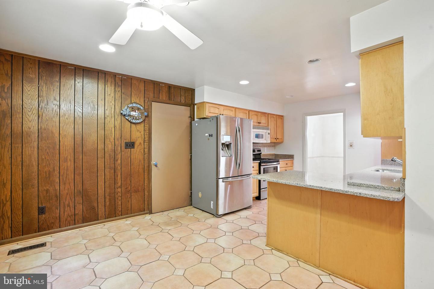 2359 TUMBLETREE WAY, RESTON, Virginia 20191, 5 Bedrooms Bedrooms, ,2 BathroomsBathrooms,Residential,For sale,2359 TUMBLETREE WAY,VAFX2258304 MLS # VAFX2258304