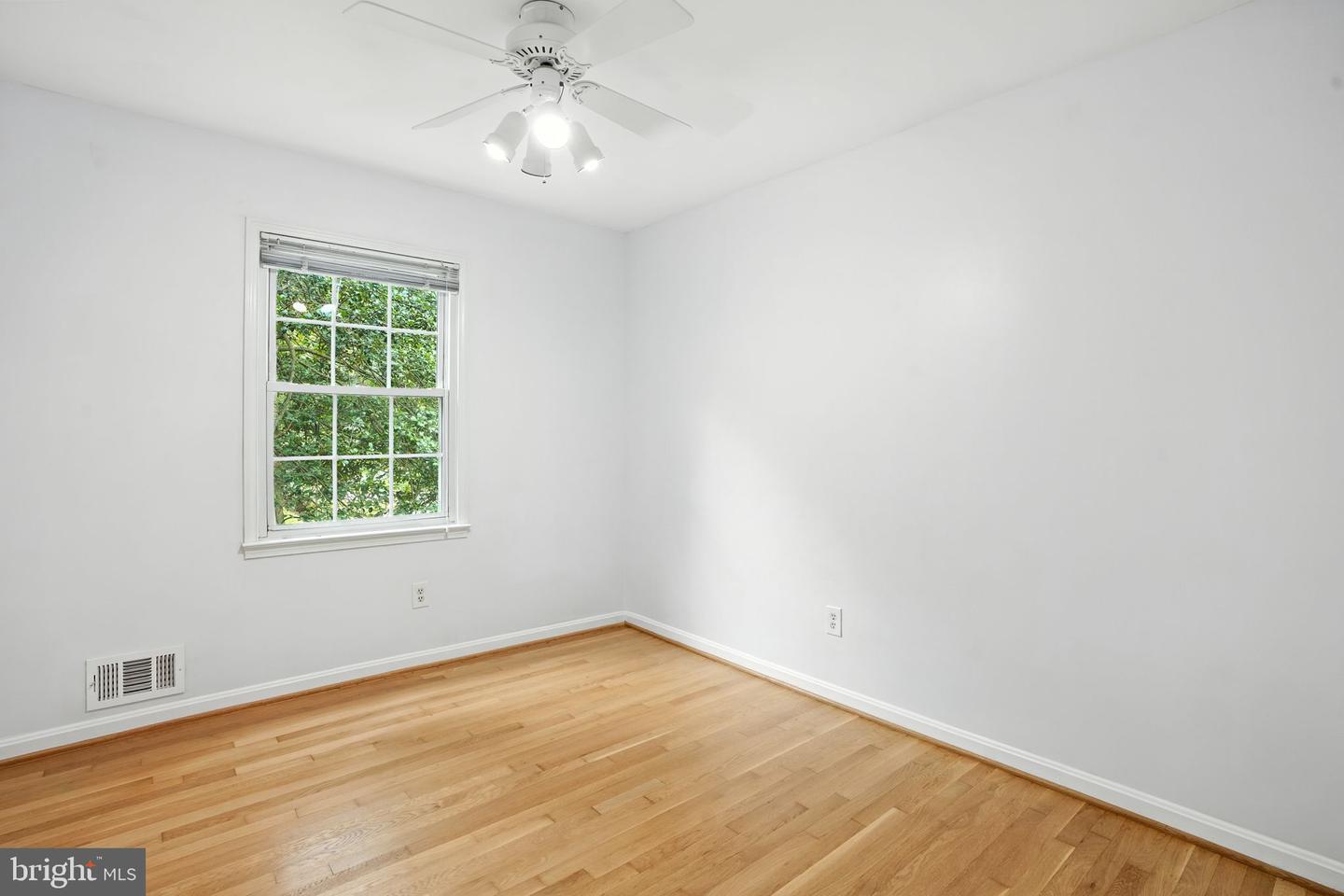 2359 TUMBLETREE WAY, RESTON, Virginia 20191, 5 Bedrooms Bedrooms, ,2 BathroomsBathrooms,Residential,For sale,2359 TUMBLETREE WAY,VAFX2258304 MLS # VAFX2258304