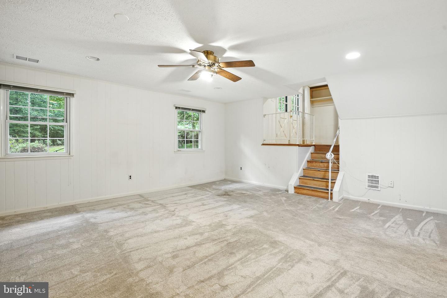 2359 TUMBLETREE WAY, RESTON, Virginia 20191, 5 Bedrooms Bedrooms, ,2 BathroomsBathrooms,Residential,For sale,2359 TUMBLETREE WAY,VAFX2258304 MLS # VAFX2258304