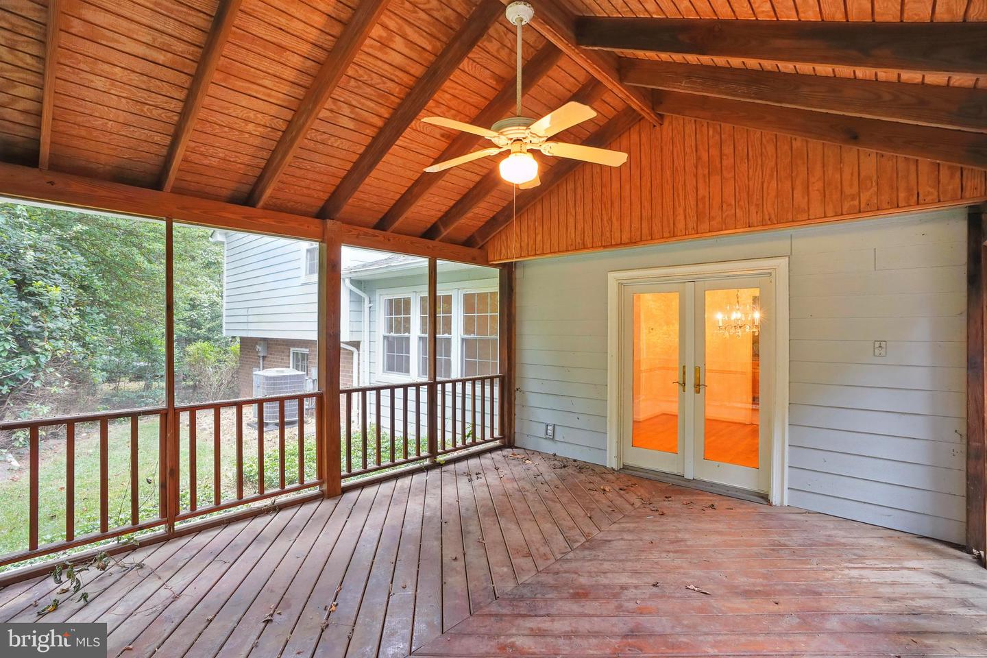 2359 TUMBLETREE WAY, RESTON, Virginia 20191, 5 Bedrooms Bedrooms, ,2 BathroomsBathrooms,Residential,For sale,2359 TUMBLETREE WAY,VAFX2258304 MLS # VAFX2258304