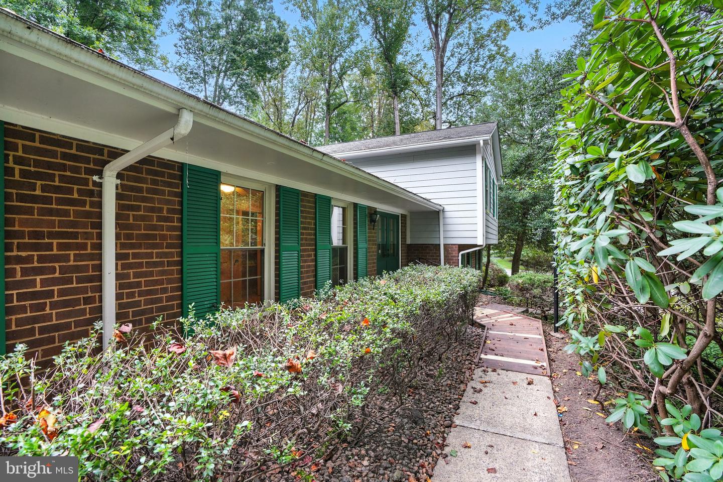 2359 TUMBLETREE WAY, RESTON, Virginia 20191, 5 Bedrooms Bedrooms, ,2 BathroomsBathrooms,Residential,For sale,2359 TUMBLETREE WAY,VAFX2258304 MLS # VAFX2258304