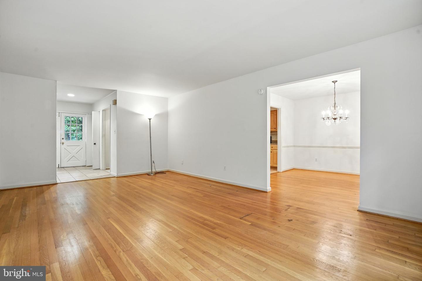 2359 TUMBLETREE WAY, RESTON, Virginia 20191, 5 Bedrooms Bedrooms, ,2 BathroomsBathrooms,Residential,For sale,2359 TUMBLETREE WAY,VAFX2258304 MLS # VAFX2258304