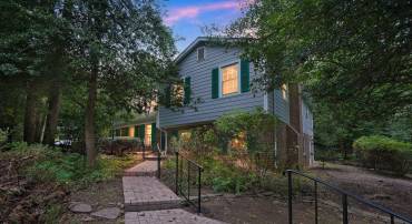 2359 TUMBLETREE WAY, RESTON, Virginia 20191, 5 Bedrooms Bedrooms, ,2 BathroomsBathrooms,Residential,For sale,2359 TUMBLETREE WAY,VAFX2258304 MLS # VAFX2258304
