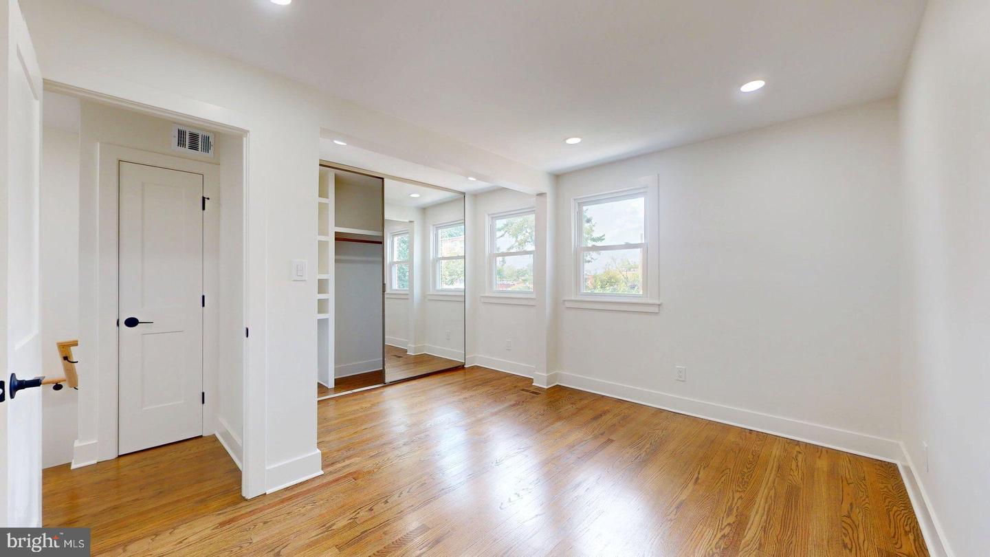 38 CRITTENDEN ST NE, WASHINGTON, District Of Columbia 20011, 3 Bedrooms Bedrooms, ,2 BathroomsBathrooms,Residential,For sale,38 CRITTENDEN ST NE,DCDC2213822 MLS # DCDC2213822