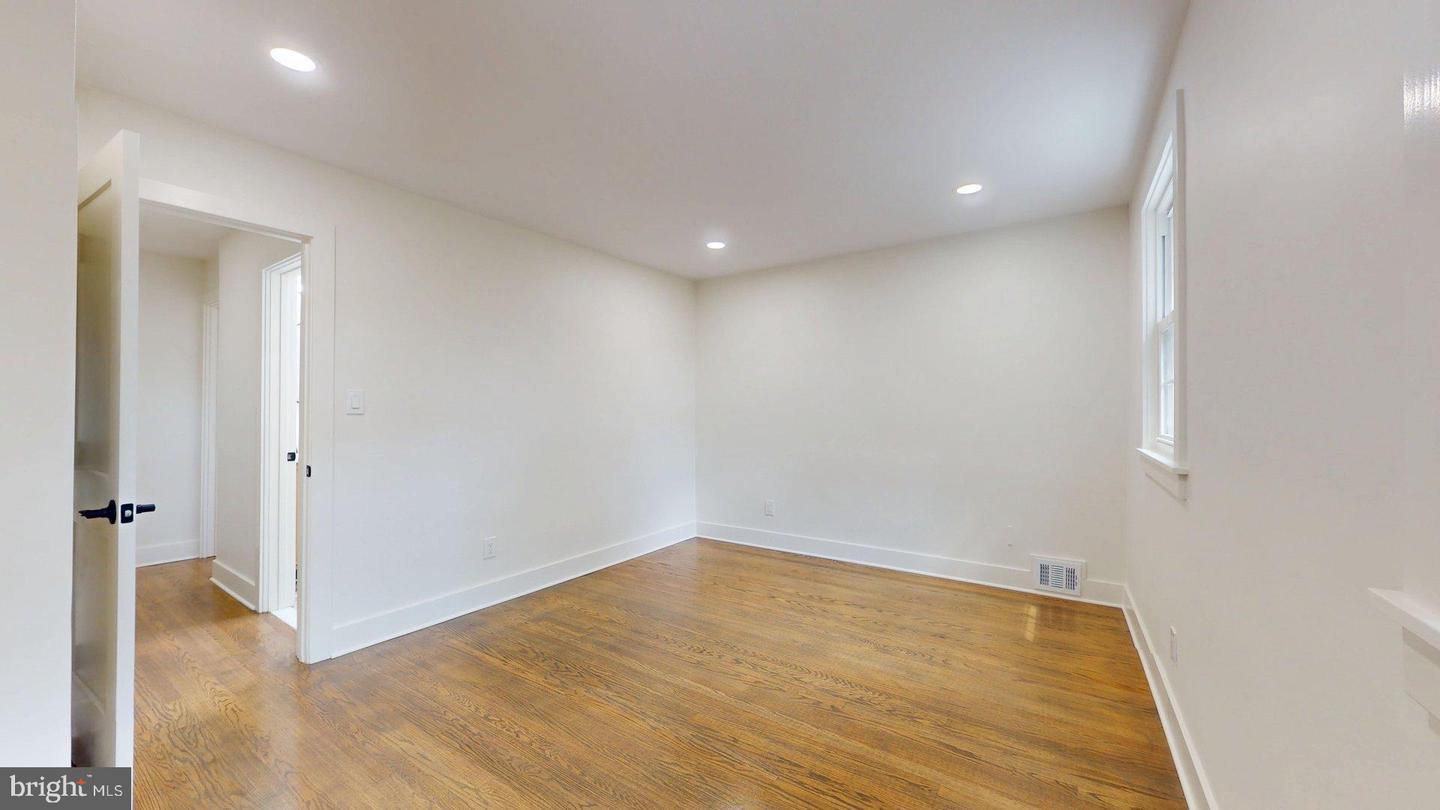 38 CRITTENDEN ST NE, WASHINGTON, District Of Columbia 20011, 3 Bedrooms Bedrooms, ,2 BathroomsBathrooms,Residential,For sale,38 CRITTENDEN ST NE,DCDC2213822 MLS # DCDC2213822