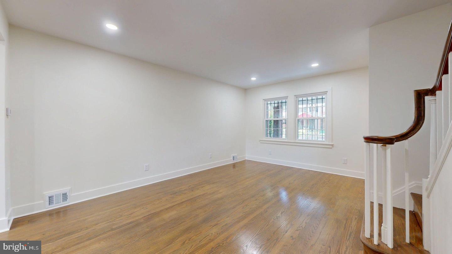 38 CRITTENDEN ST NE, WASHINGTON, District Of Columbia 20011, 3 Bedrooms Bedrooms, ,2 BathroomsBathrooms,Residential,For sale,38 CRITTENDEN ST NE,DCDC2213822 MLS # DCDC2213822