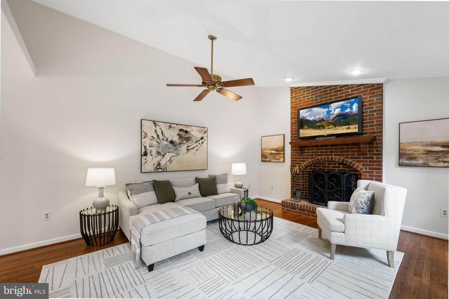 5409 HONEY BROOK CT, FAIRFAX, Virginia 22030, 4 Bedrooms Bedrooms, ,3 BathroomsBathrooms,Residential,For sale,5409 HONEY BROOK CT,VAFX2261016 MLS # VAFX2261016