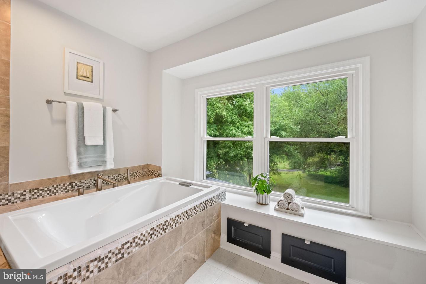5409 HONEY BROOK CT, FAIRFAX, Virginia 22030, 4 Bedrooms Bedrooms, ,3 BathroomsBathrooms,Residential,For sale,5409 HONEY BROOK CT,VAFX2261016 MLS # VAFX2261016