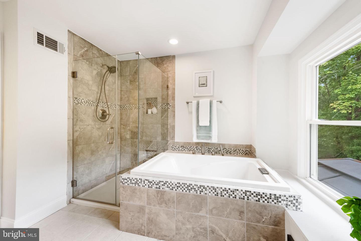 5409 HONEY BROOK CT, FAIRFAX, Virginia 22030, 4 Bedrooms Bedrooms, ,3 BathroomsBathrooms,Residential,For sale,5409 HONEY BROOK CT,VAFX2261016 MLS # VAFX2261016