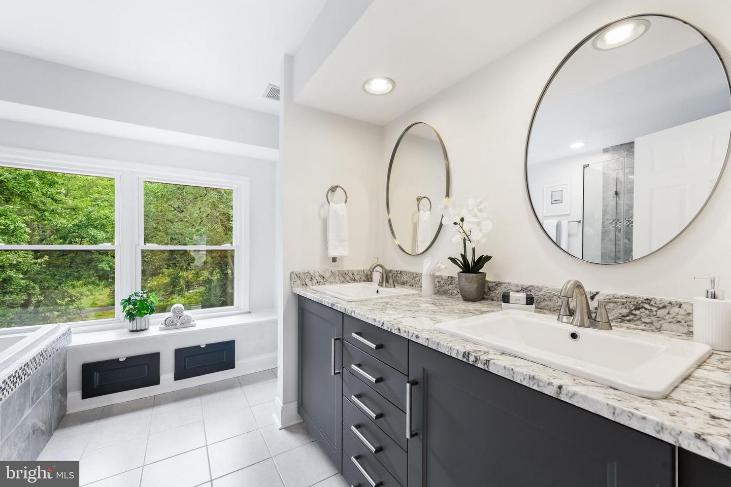 5409 HONEY BROOK CT, FAIRFAX, Virginia 22030, 4 Bedrooms Bedrooms, ,3 BathroomsBathrooms,Residential,For sale,5409 HONEY BROOK CT,VAFX2261016 MLS # VAFX2261016
