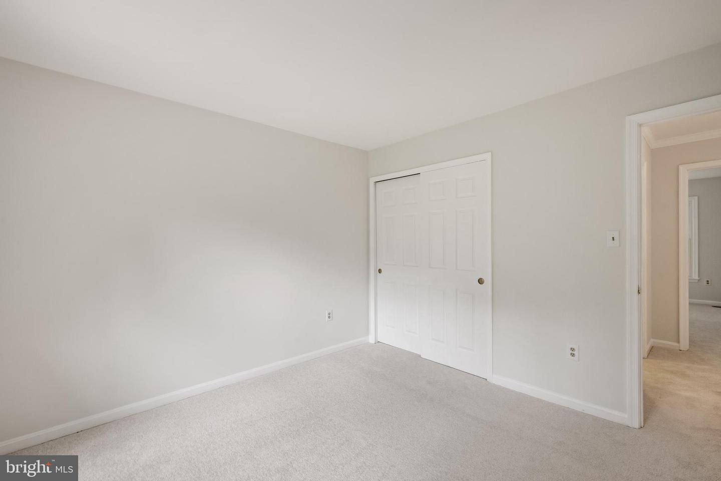5409 HONEY BROOK CT, FAIRFAX, Virginia 22030, 4 Bedrooms Bedrooms, ,3 BathroomsBathrooms,Residential,For sale,5409 HONEY BROOK CT,VAFX2261016 MLS # VAFX2261016