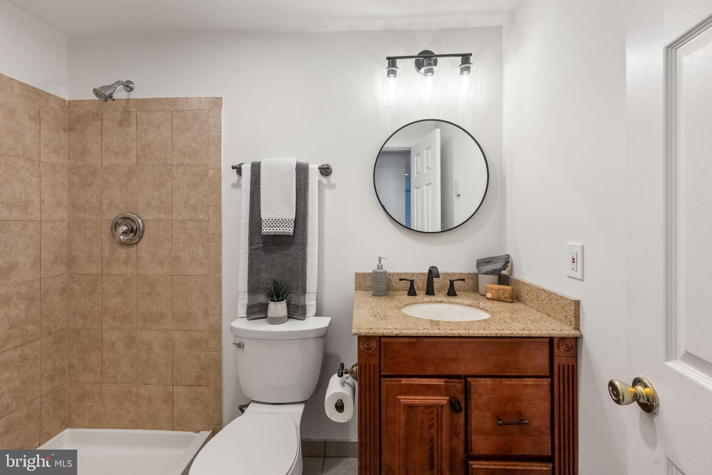 5409 HONEY BROOK CT, FAIRFAX, Virginia 22030, 4 Bedrooms Bedrooms, ,3 BathroomsBathrooms,Residential,For sale,5409 HONEY BROOK CT,VAFX2261016 MLS # VAFX2261016