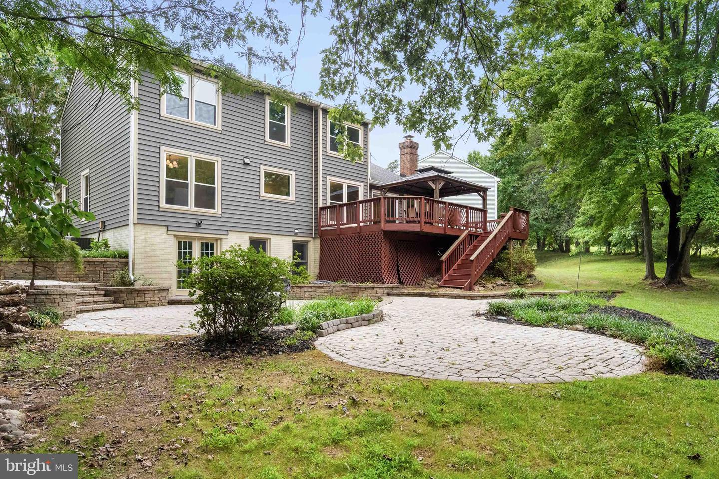 5409 HONEY BROOK CT, FAIRFAX, Virginia 22030, 4 Bedrooms Bedrooms, ,3 BathroomsBathrooms,Residential,For sale,5409 HONEY BROOK CT,VAFX2261016 MLS # VAFX2261016